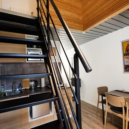 Filmtheater Apartmanhotel 3*